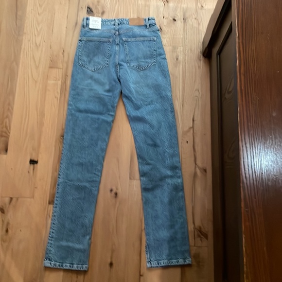 New Zara split seam jeans - Picture 2 of 3
